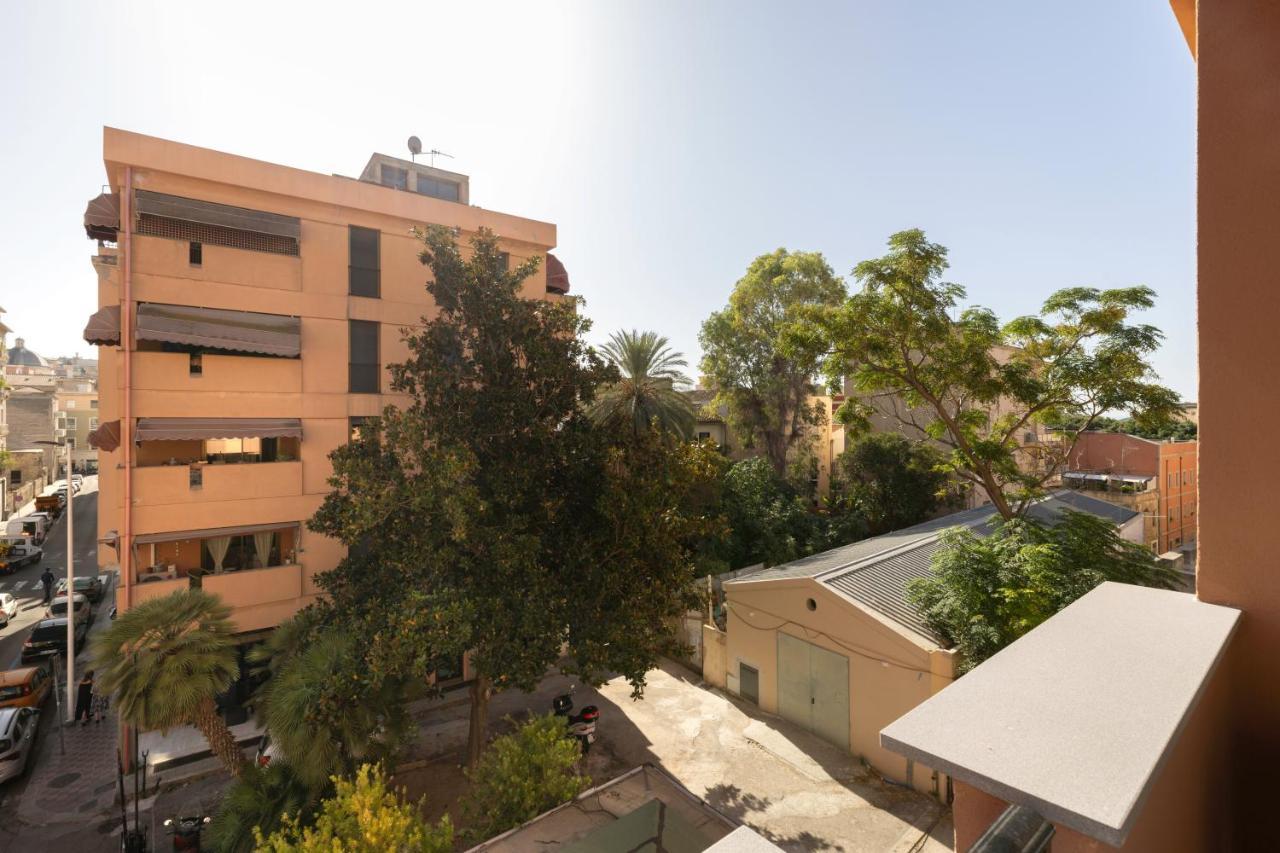 Vittoria'S Luxury Apartment קליארי מראה חיצוני תמונה