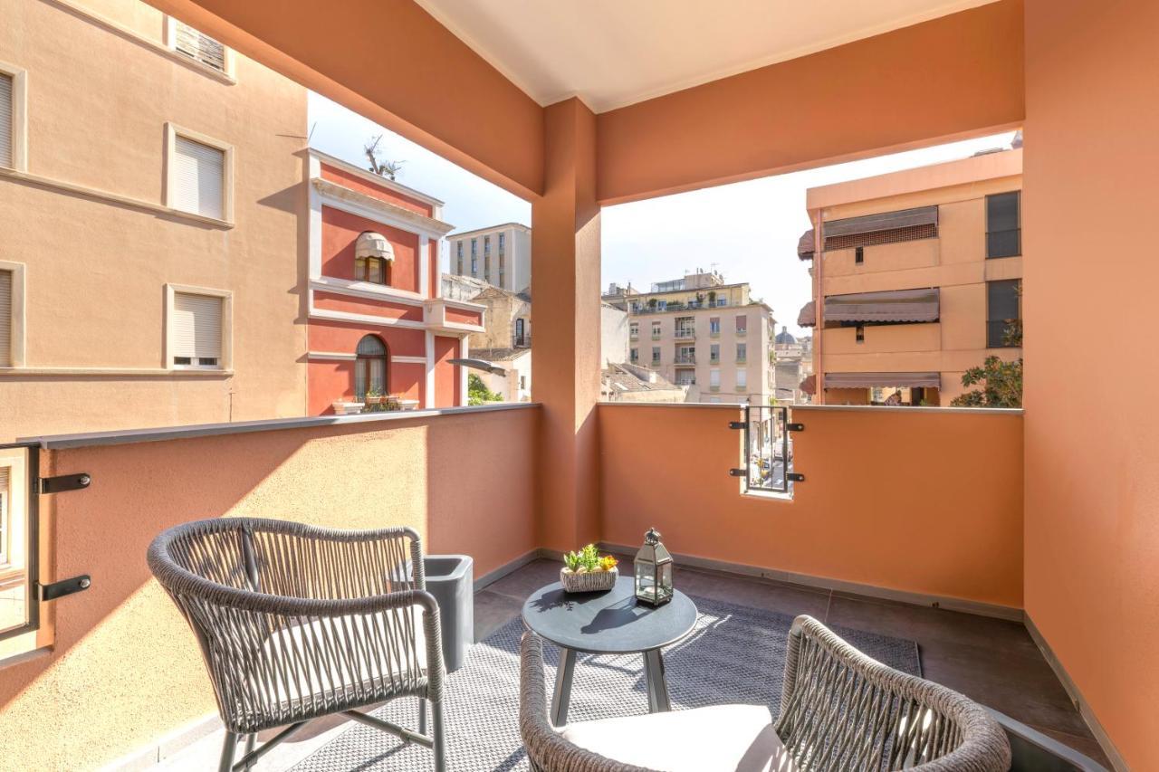 Vittoria'S Luxury Apartment קליארי מראה חיצוני תמונה
