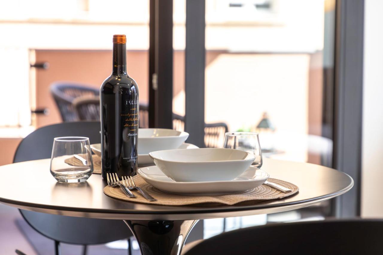 Vittoria'S Luxury Apartment קליארי מראה חיצוני תמונה