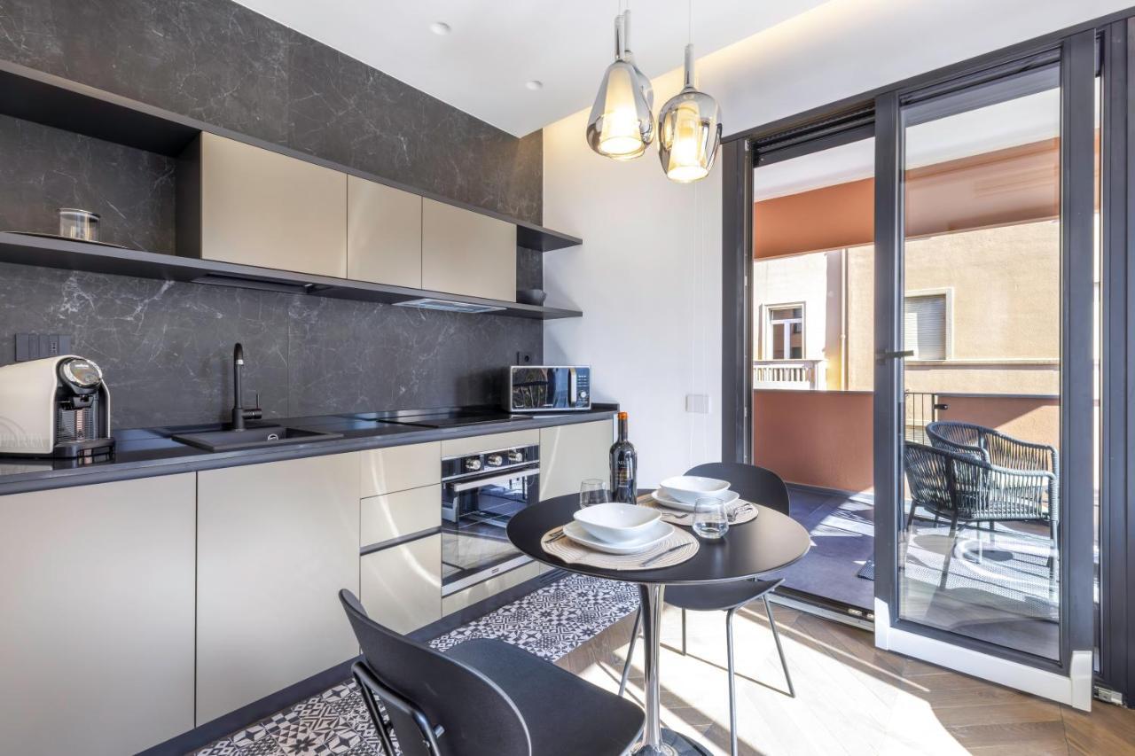 Vittoria'S Luxury Apartment קליארי מראה חיצוני תמונה